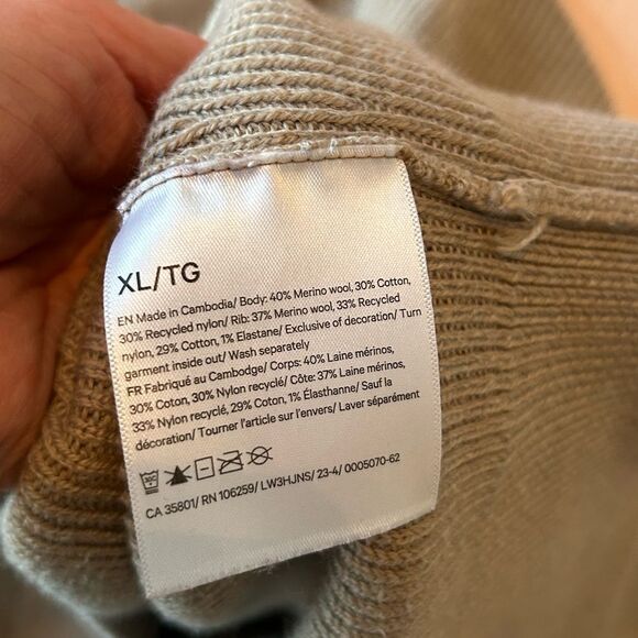 EUC Lululemon collared Merino Wool sweater(size XL) - Picture 6 of 7